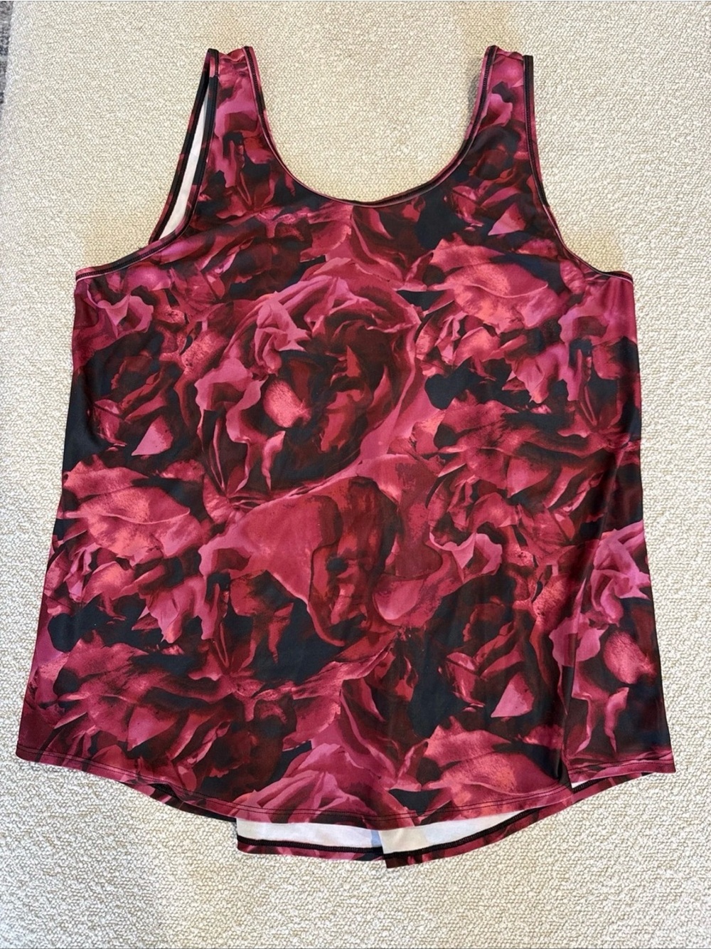 CALIA by Carrie Underwood Red and Black Floral Performance Muscle Tank